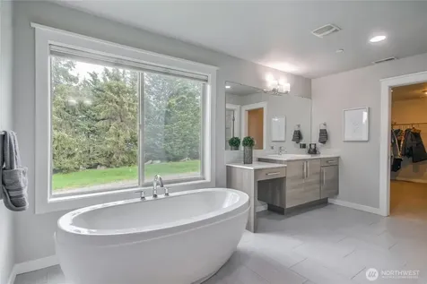 4425 352nd Lane Auburn WA 98001