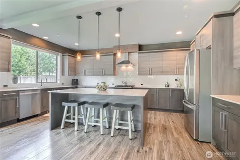 4425 352nd Lane Auburn WA 98001
