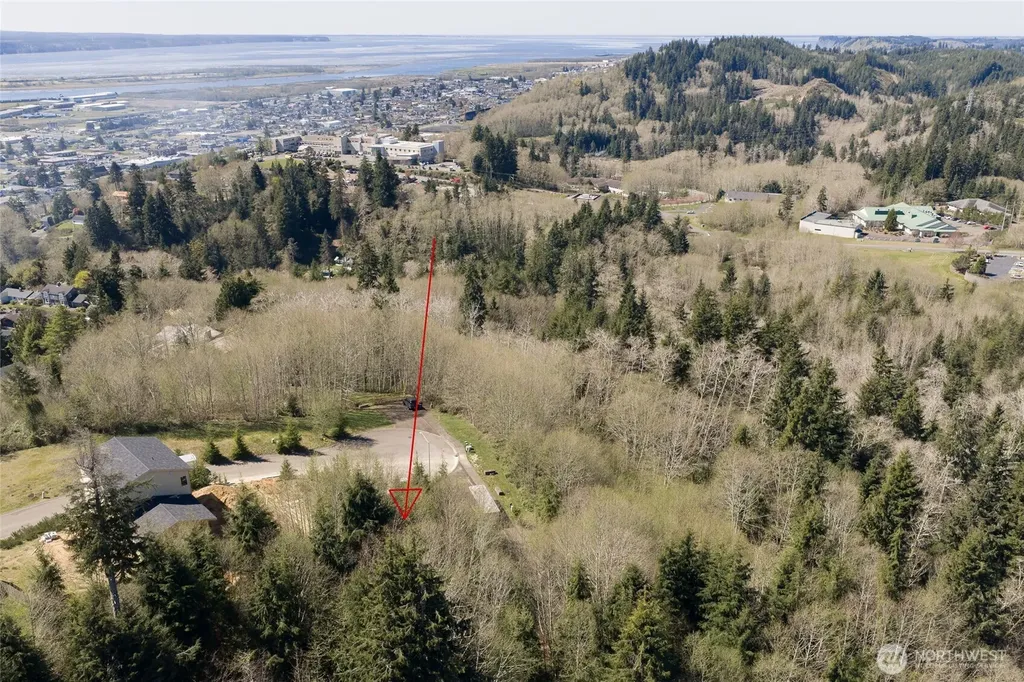 1131 Grays Pointe Lane Aberdeen WA 98520