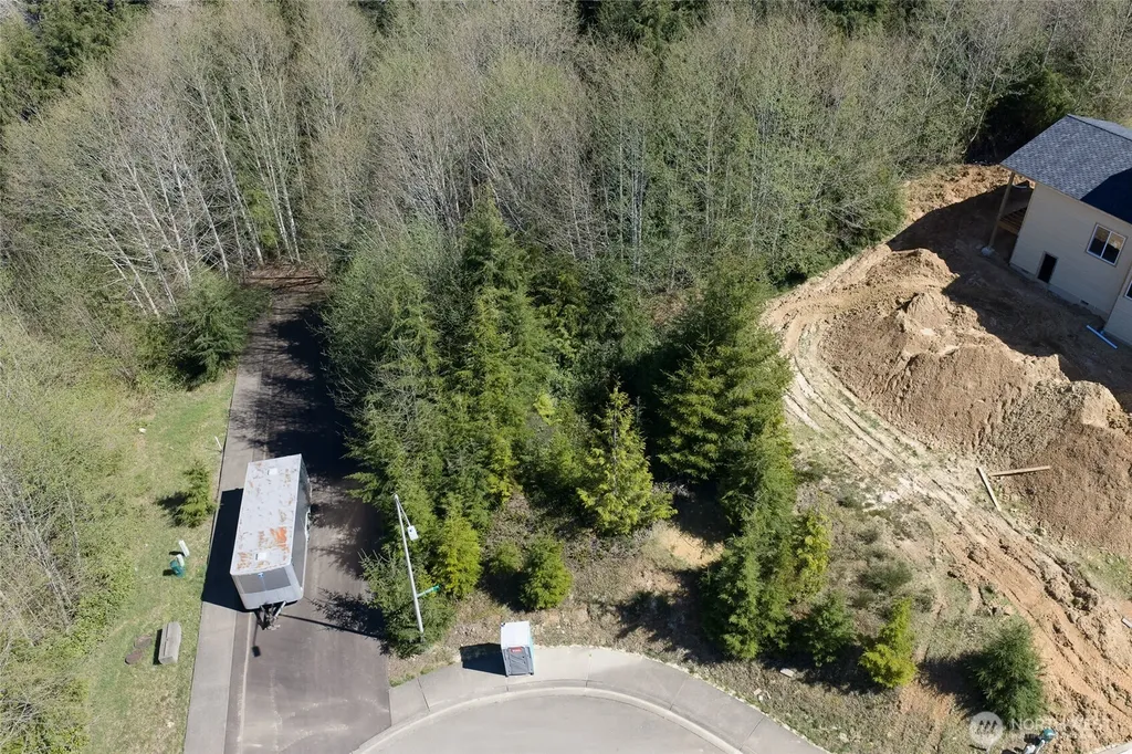 1131 Grays Pointe Lane Aberdeen WA 98520