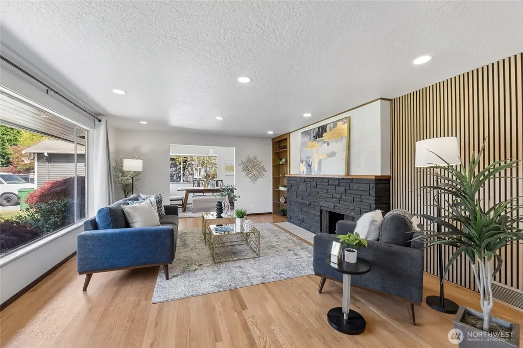 18832 1st Place SW Normandy Park WA 98166
