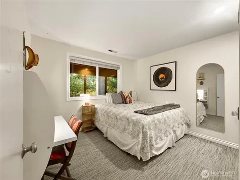 4017 239th Place SE Sammamish WA 98029