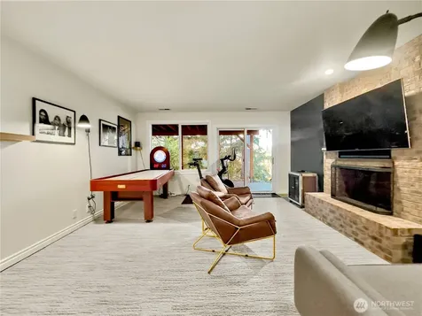 4017 239th Place SE Sammamish WA 98029