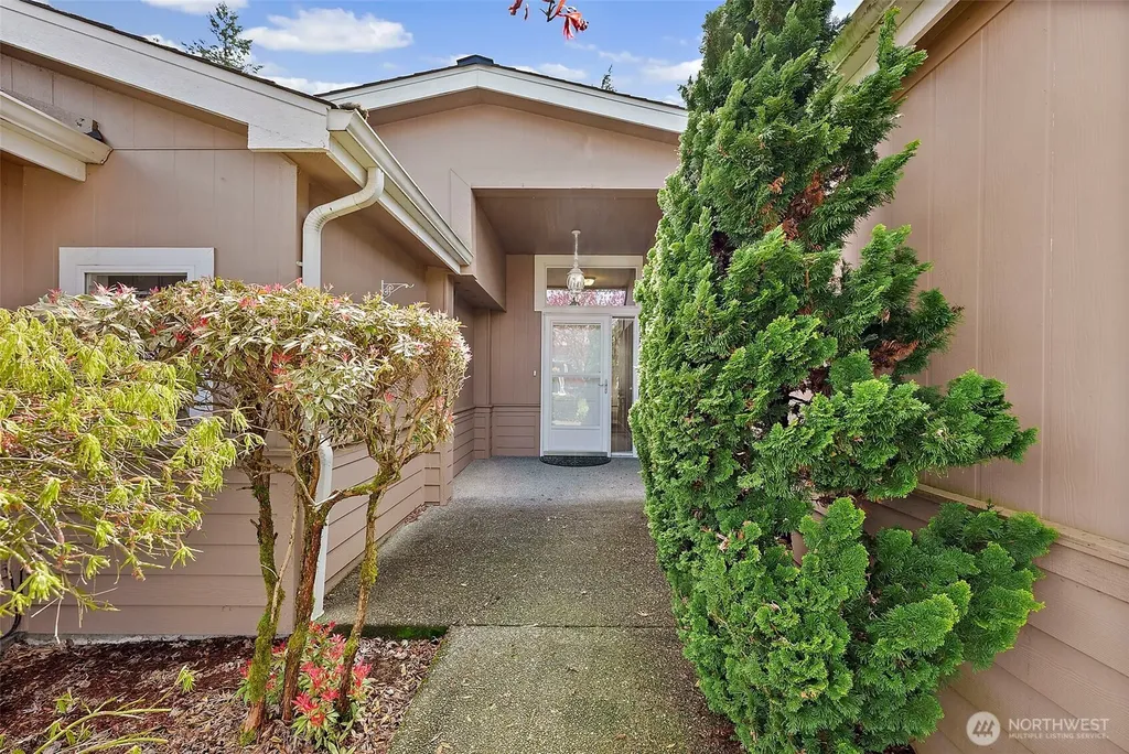 21819 SE 275th Place Maple Valley WA 98038