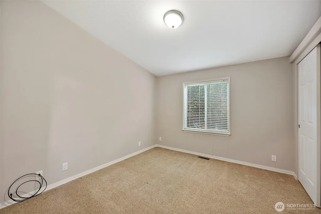 21819 SE 275th Place Maple Valley WA 98038