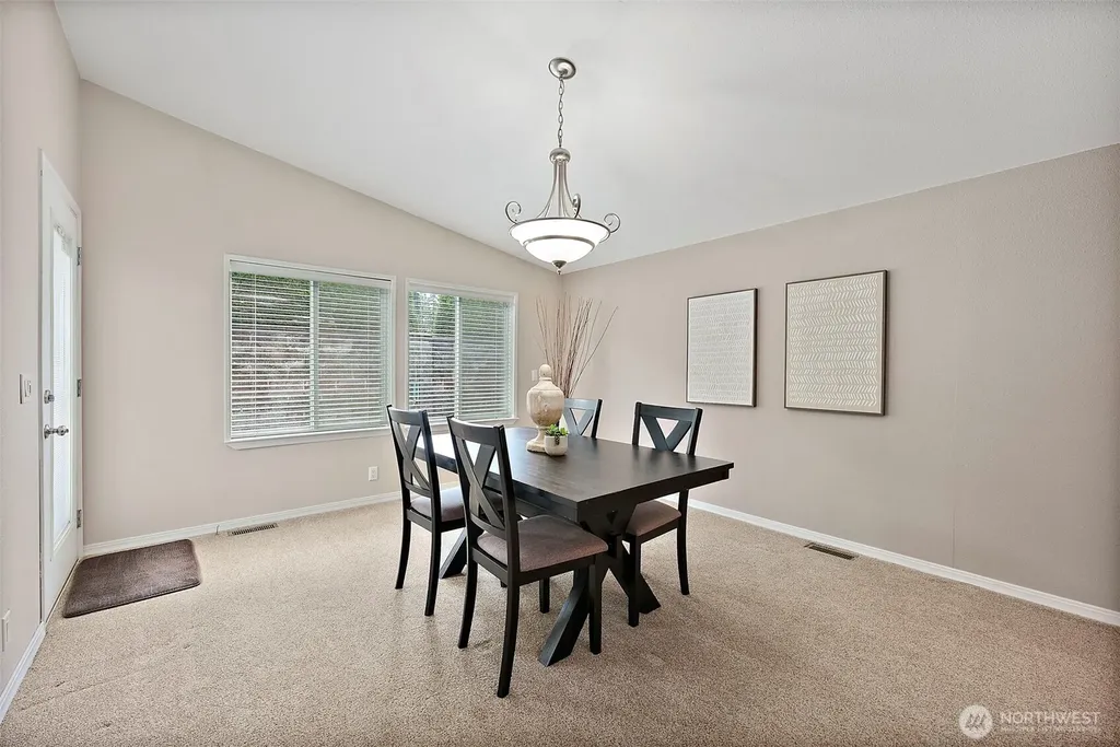 21819 SE 275th Place Maple Valley WA 98038