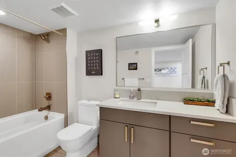 3334 NE 65th Street Seattle WA 98115