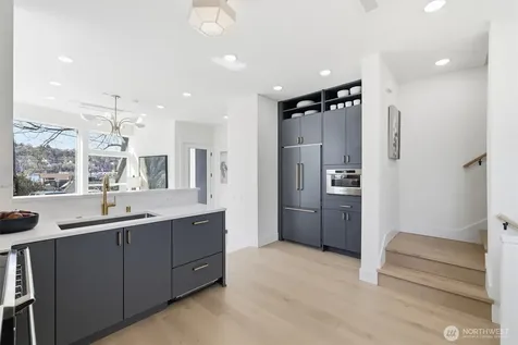 2010 Fairview Avenue E Seattle WA 98102