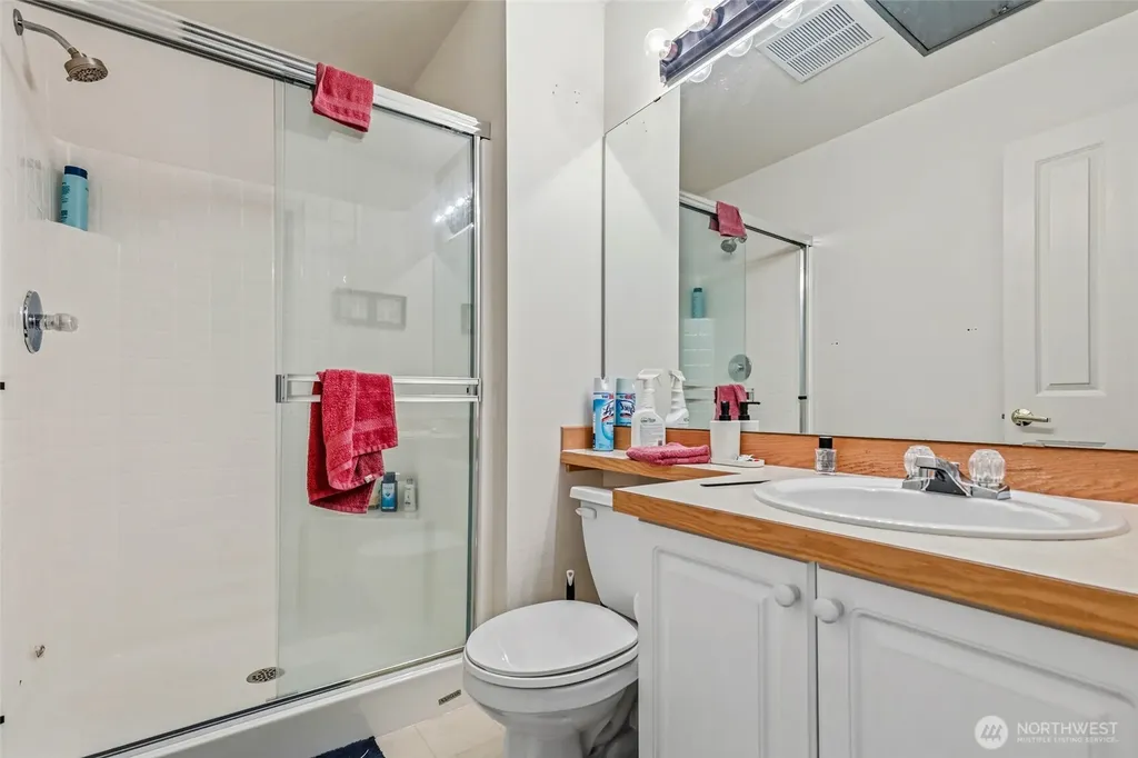 23301 60th Place S Kent WA 98032