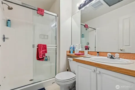 23301 60th Place S Kent WA 98032