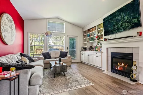 23301 60th Place S Kent WA 98032
