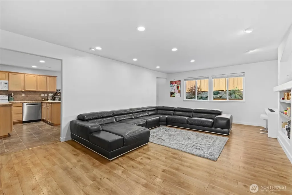 27708 Ridge Way Stanwood WA 98292