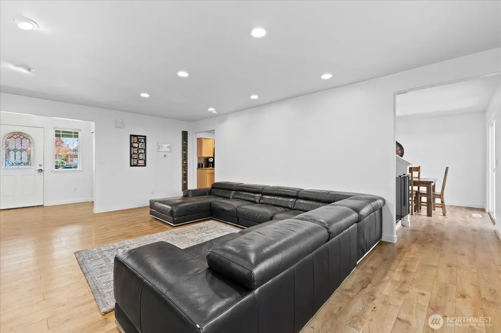 27708 Ridge Way Stanwood WA 98292