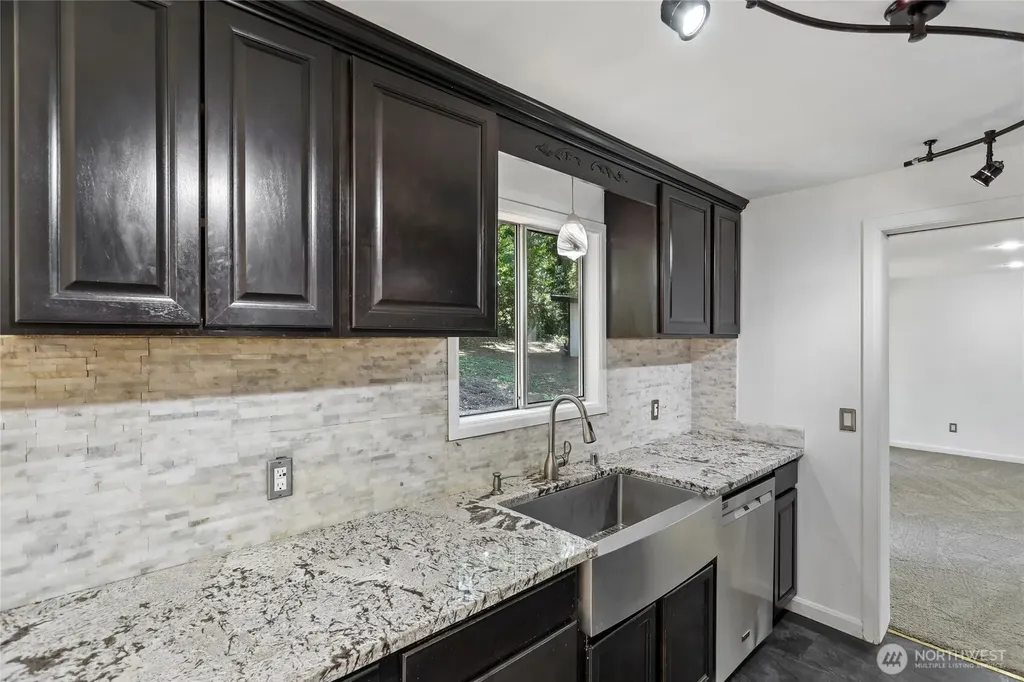 28601 SE 225th Street Maple Valley WA 98038