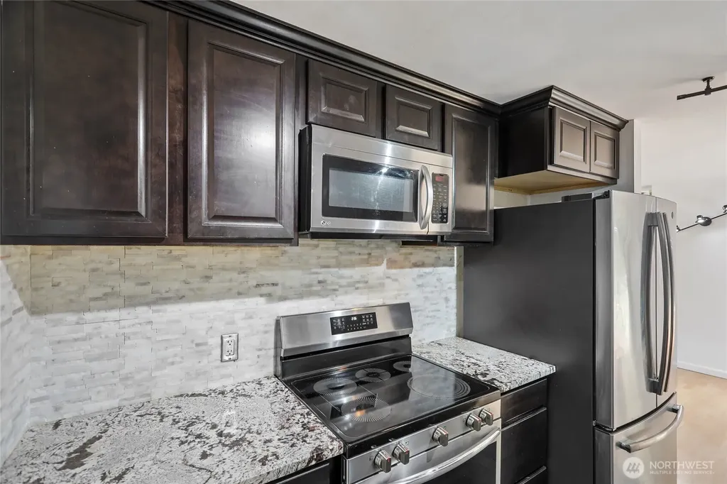 28601 SE 225th Street Maple Valley WA 98038