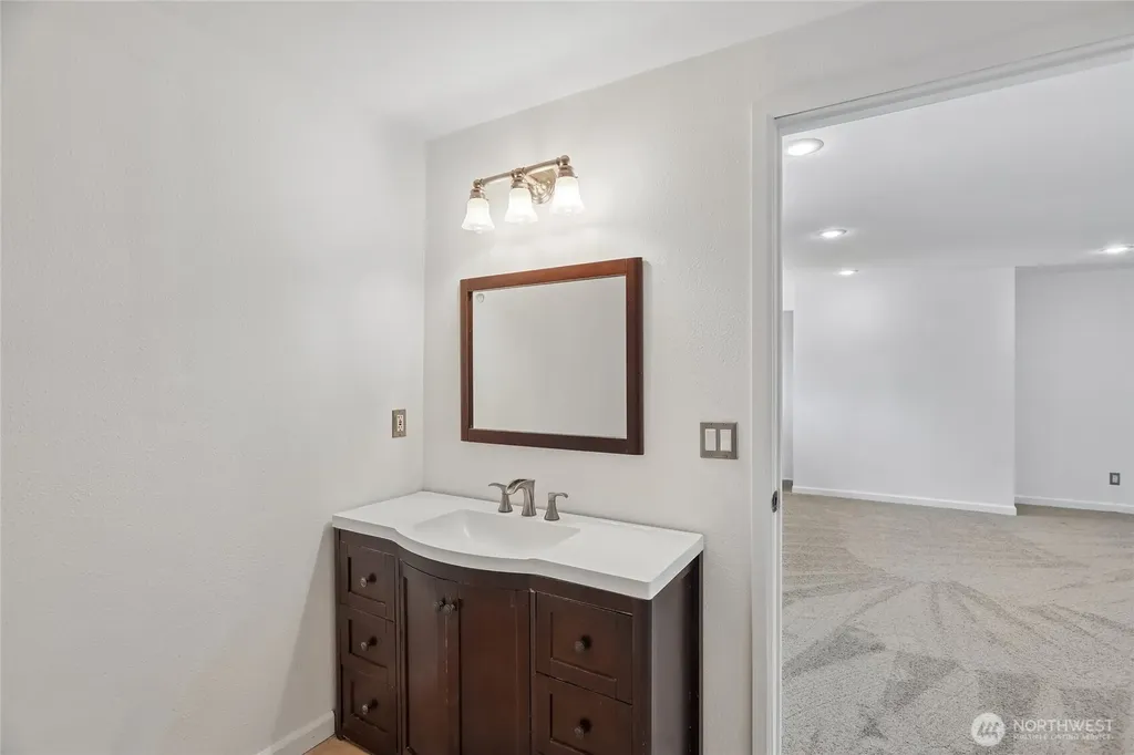 28601 SE 225th Street Maple Valley WA 98038
