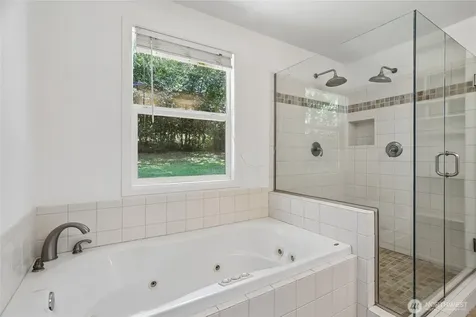 28601 SE 225th Street Maple Valley WA 98038