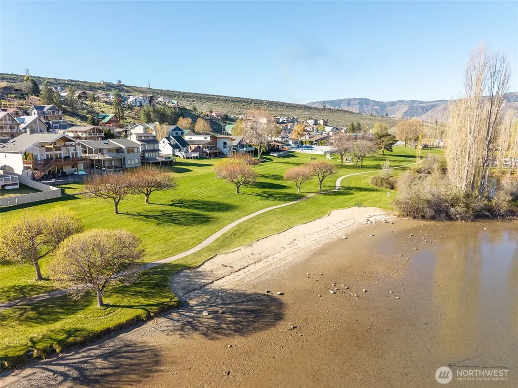 185 E Entiat Drive Orondo WA 98843