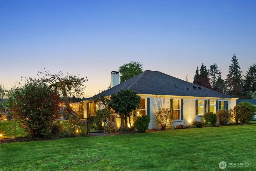 2036 Tacoma Road Puyallup WA 98371