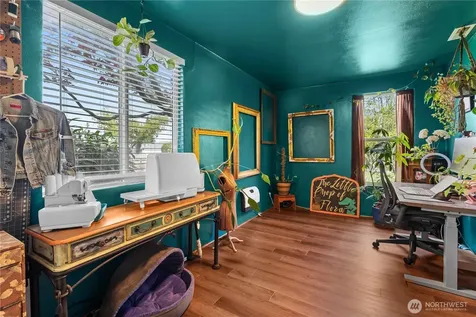 2036 Tacoma Road Puyallup WA 98371