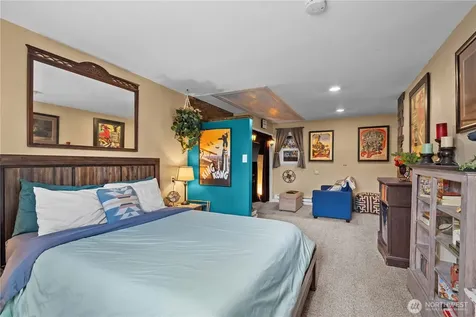 2036 Tacoma Road Puyallup WA 98371
