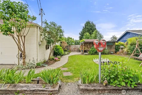 2036 Tacoma Road Puyallup WA 98371