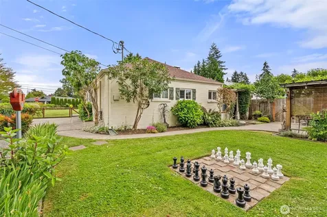 2036 Tacoma Road Puyallup WA 98371
