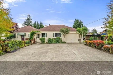2036 Tacoma Road Puyallup WA 98371