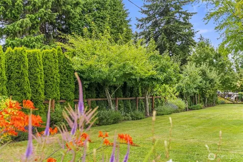 2036 Tacoma Road Puyallup WA 98371