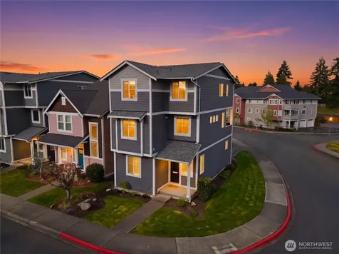 13319 96th Avenue Ct E Puyallup WA 98373