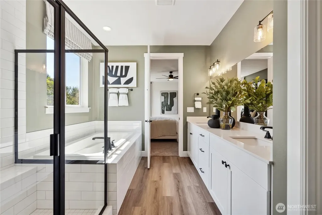 10697 Treasure Drive NW Silverdale WA 98383