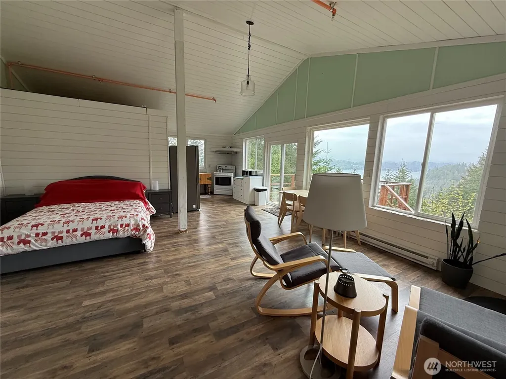 251 NE Yew Tree Lane Tahuya WA 98588