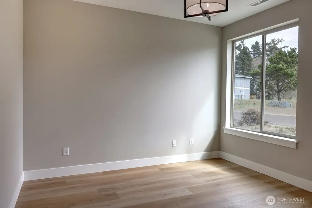 33509 J Place NW Ocean Park WA 98640