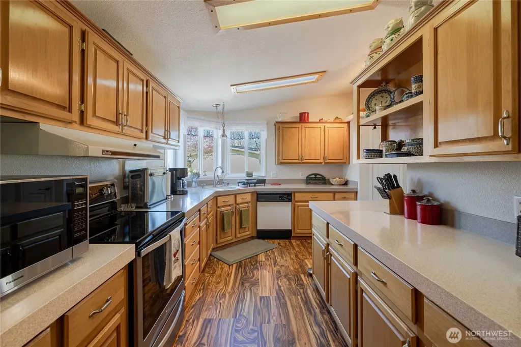 3027 35th Ave. Ct. East Tacoma WA 98443