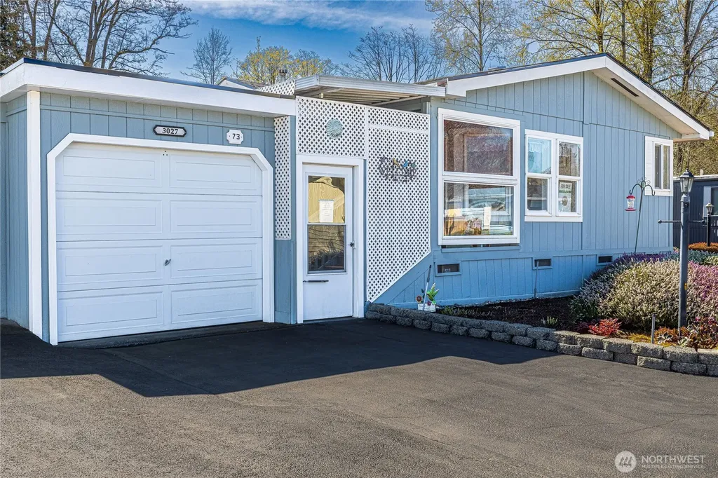 3027 35th Ave. Ct. East Tacoma WA 98443