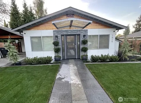 1819 7th Street W Kirkland WA 98033