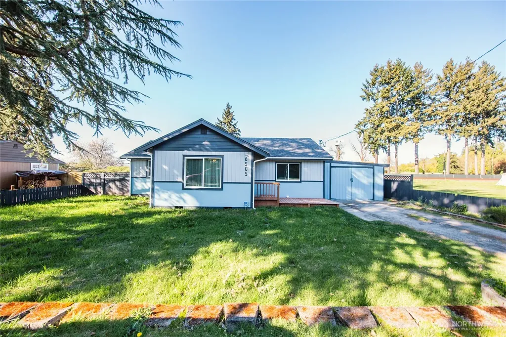 6505 Stewart Avenue E Puyallup WA 98371