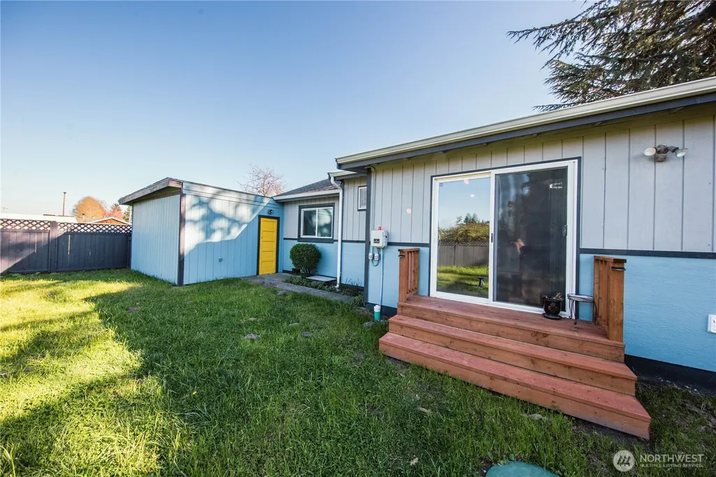 6505 Stewart Avenue E Puyallup WA 98371
