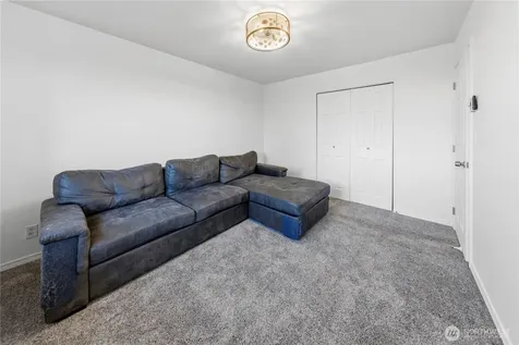 6505 Stewart Avenue E Puyallup WA 98371