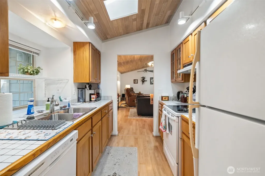 662 E Portage Road Shelton WA 98584