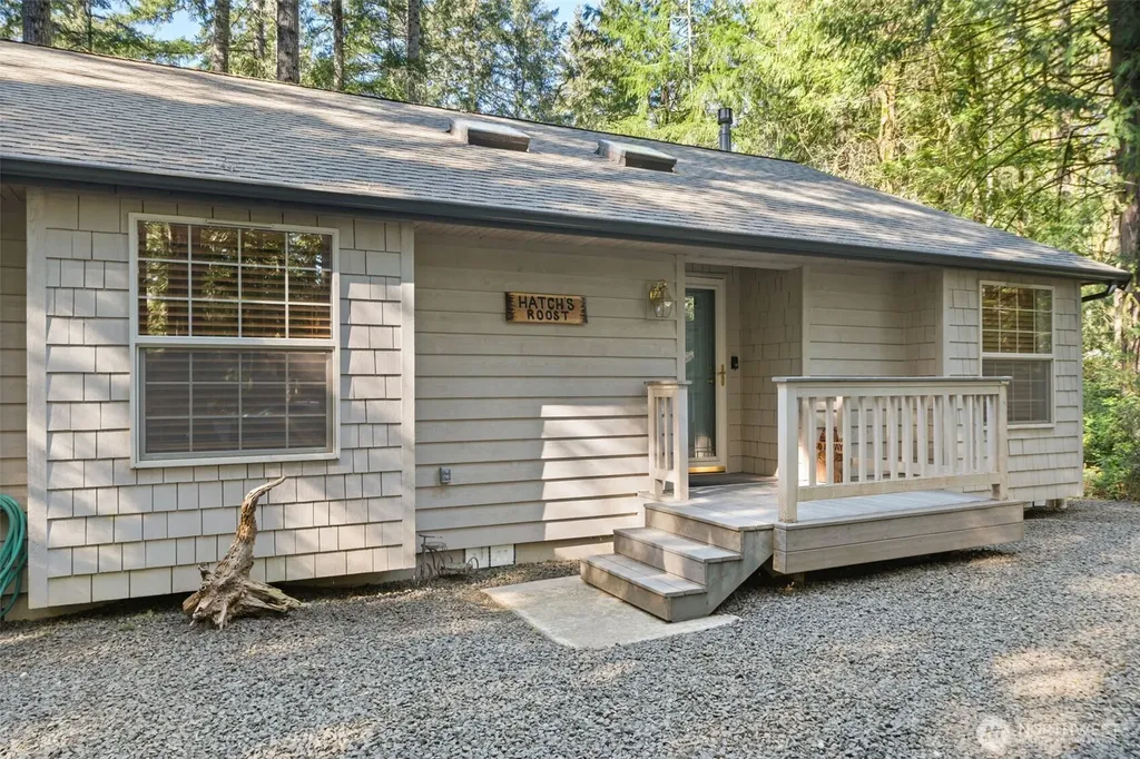 662 E Portage Road Shelton WA 98584