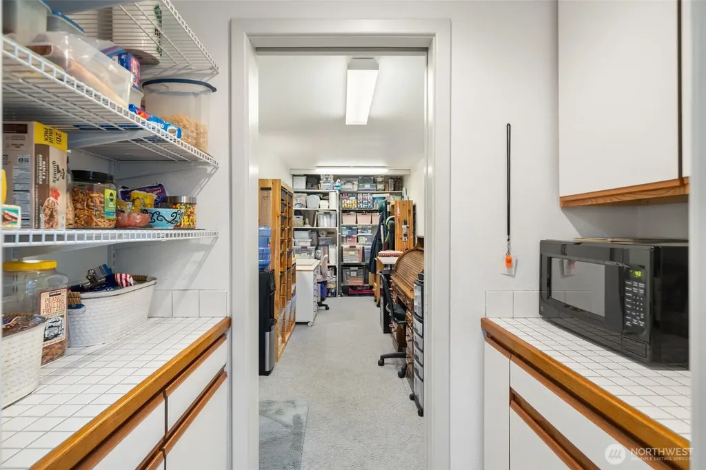 662 E Portage Road Shelton WA 98584
