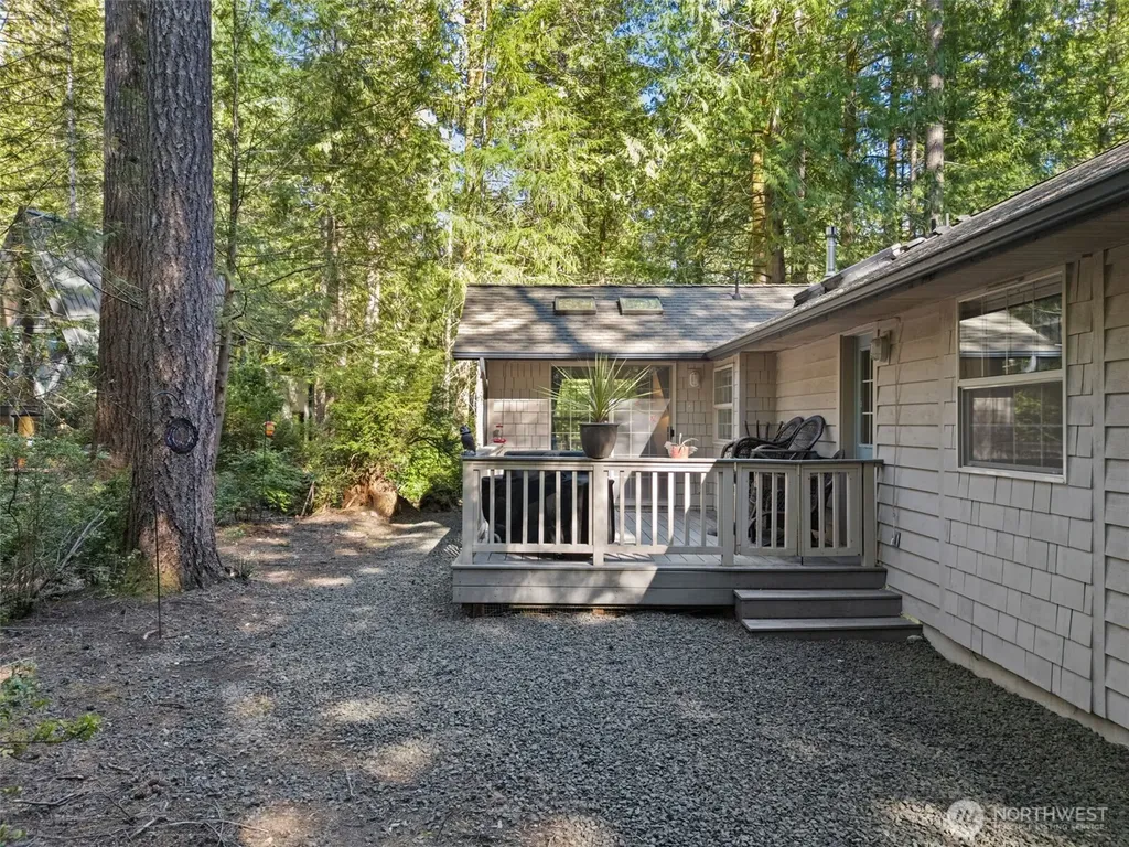 662 E Portage Road Shelton WA 98584