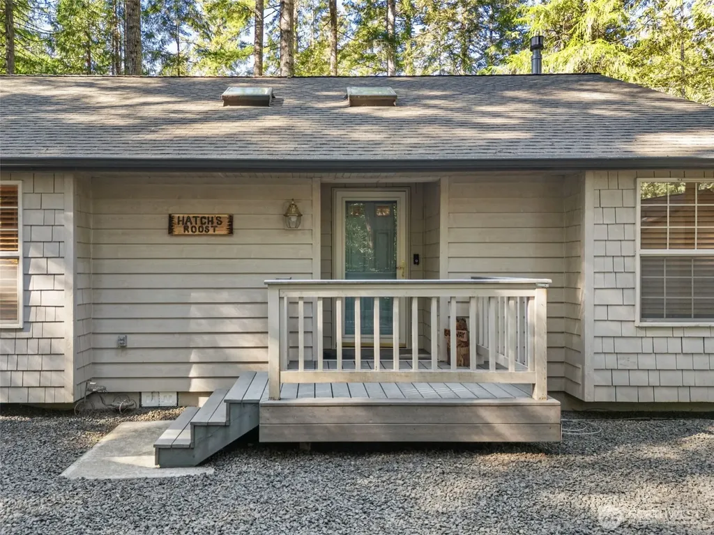 662 E Portage Road Shelton WA 98584