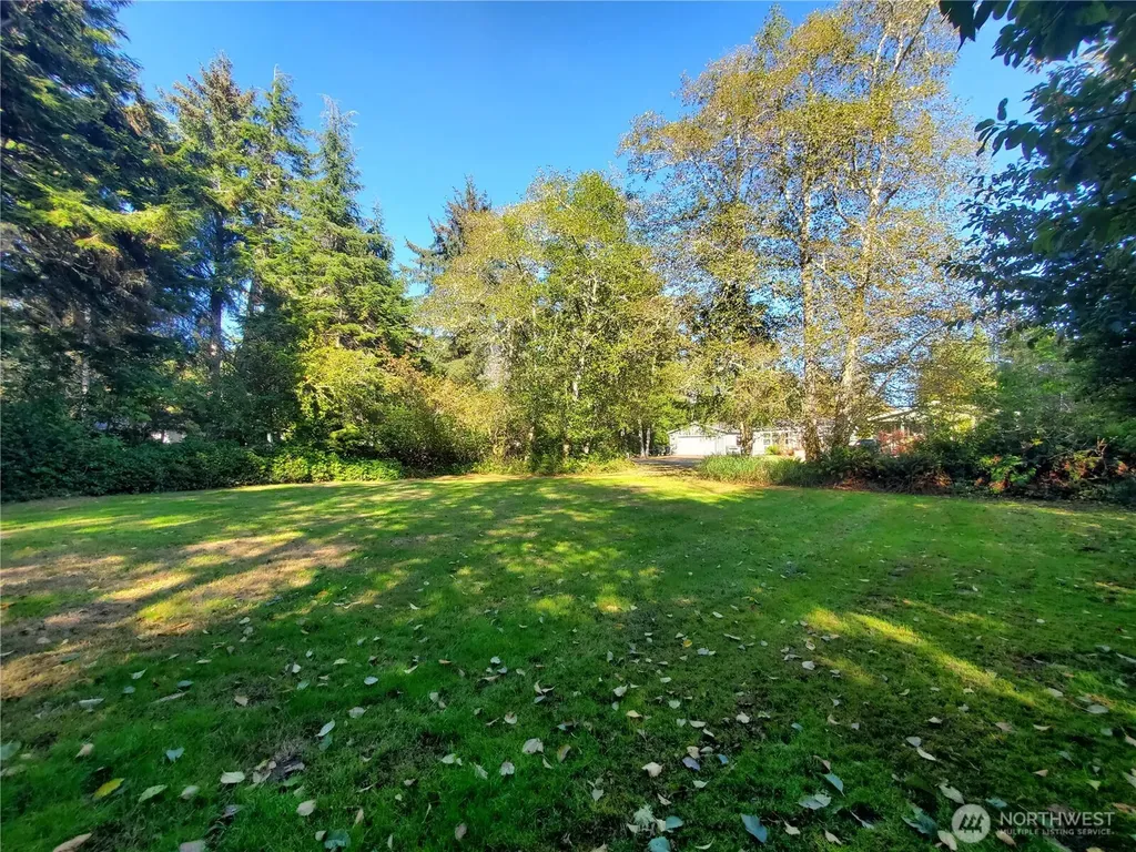 741 Chenois Avenue NE Ocean Shores WA 98569