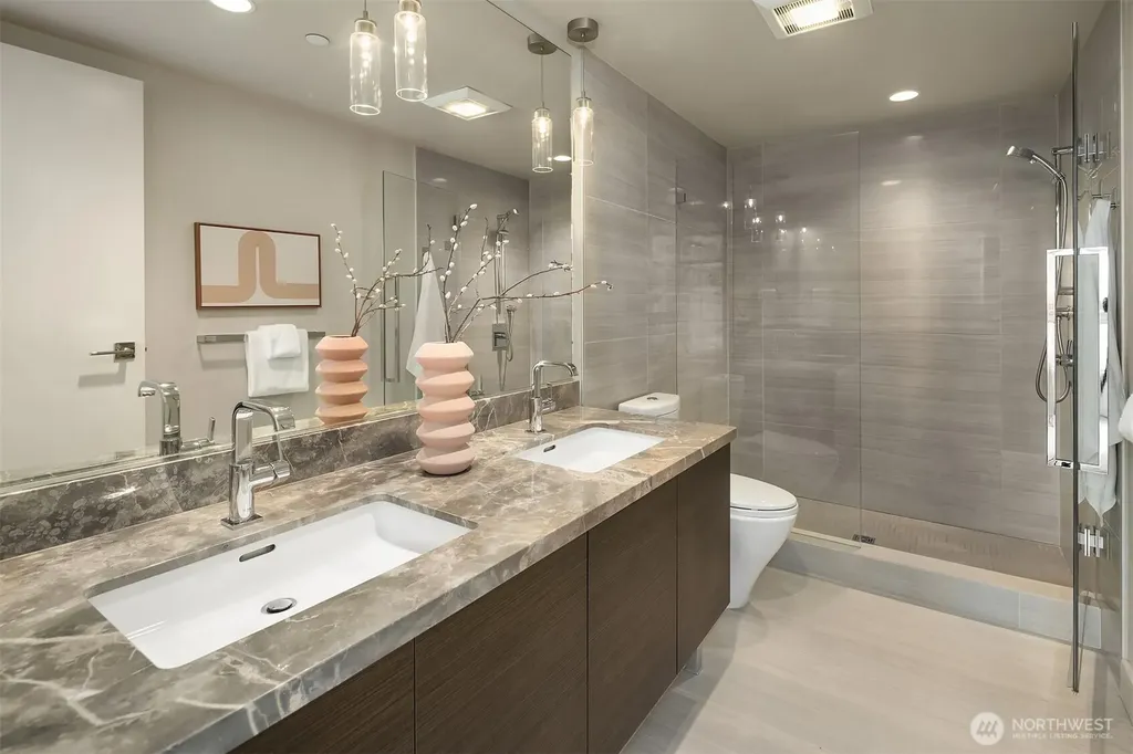 588 Bell Street Seattle WA 98121