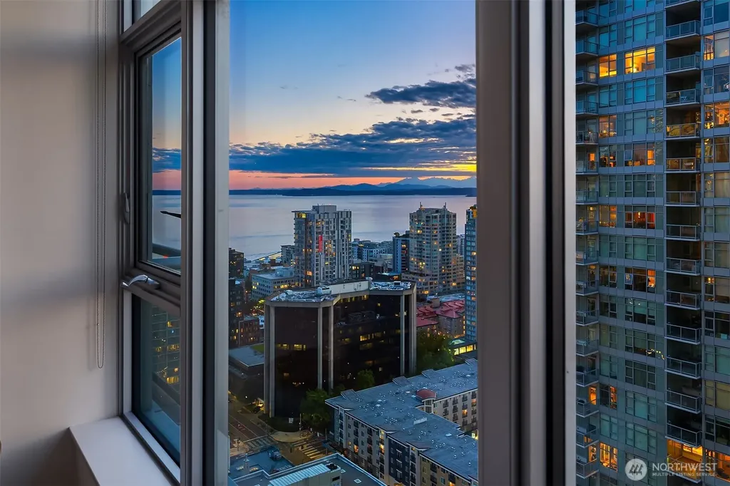 588 Bell Street Seattle WA 98121