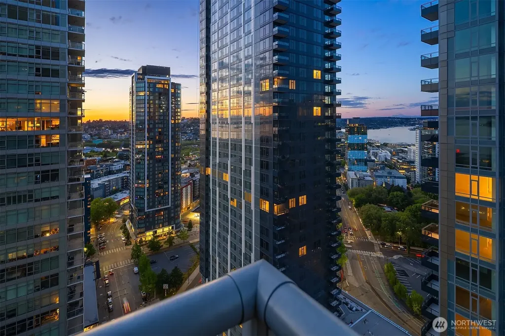 588 Bell Street Seattle WA 98121
