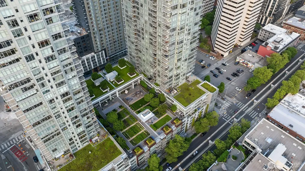 588 Bell Street Seattle WA 98121