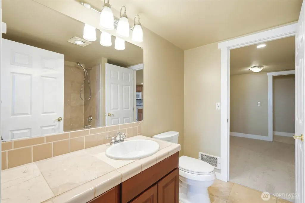 838 Gladstone Drive Camano Island WA 98282